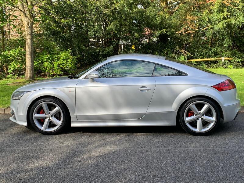 AUDI TT