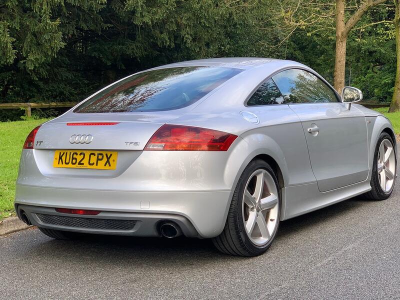 AUDI TT