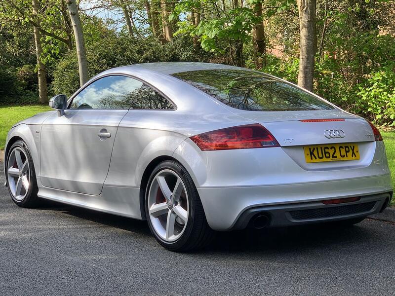 AUDI TT